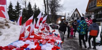 W Zakopanem zrobiło się biało – czerwono (zdjęcia)