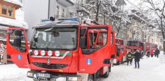 Ewakuacja w galerii handlowej na Krupówkach