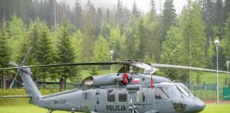 Policyjny Black Hawk pod Tatrami