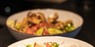 Wegańskie Zakopane – co zjeść w stolicy Tatr Micha Zdrowia — Schronisko Krupówki zaprasza